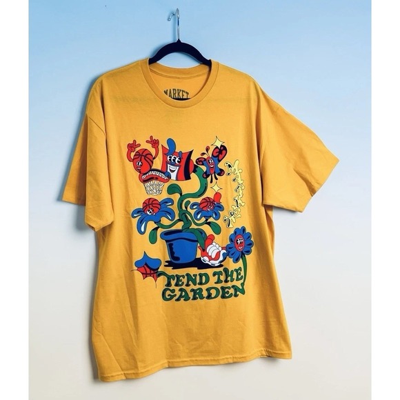 Market Studios XL Unisex T-Shirt Tend The Market Graphic Tee Yellow Multi  New - Picture 8 of 10